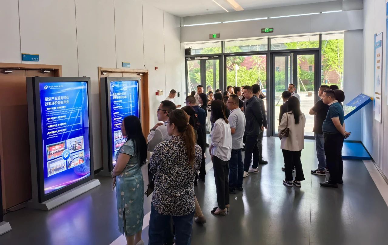 苏鲁携手育匠才 职校招生启新程—— 苏州市山东商会助推两所技师学院省外招生启航    (图6)