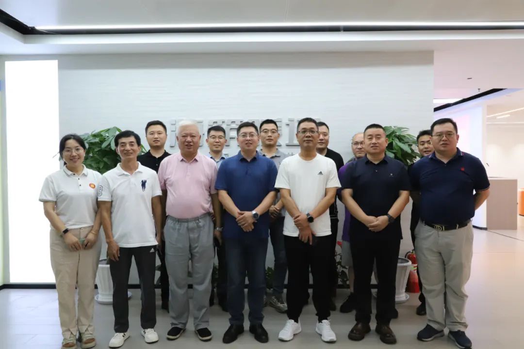 苏州市山东商会建设委员会走访理事单位海筑暖通工程(苏州)有限公司(图2) 苏州市山东商会建设委员会走访理事单位海筑暖通工程(苏州)有限公司(图2)