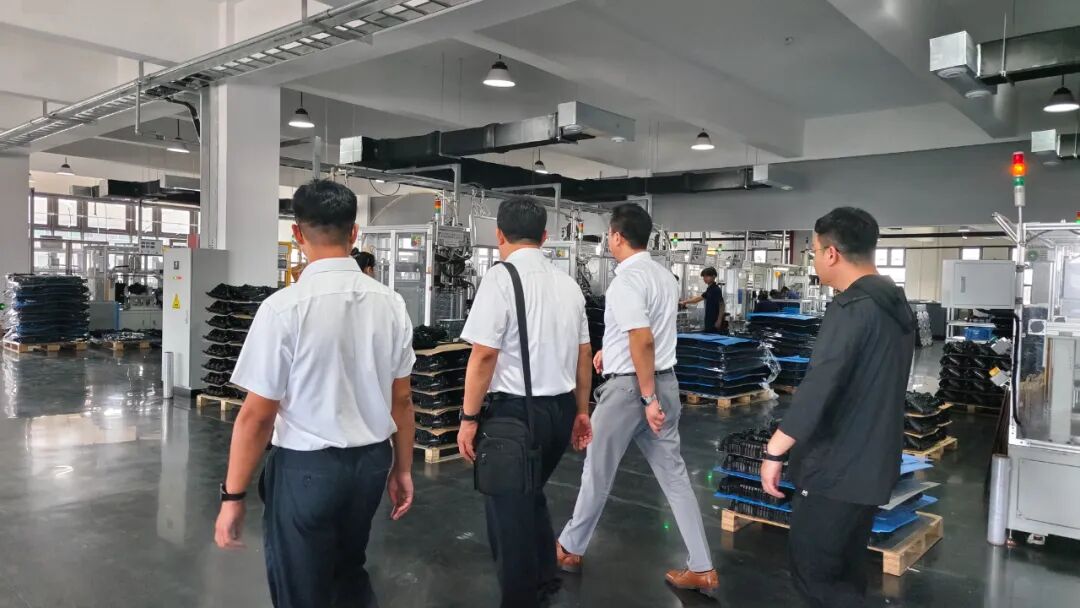 蒙阴县侨联主席黄勇一行到访苏州市山东商会并走访会员企业(图8) 蒙阴县侨联主席黄勇一行到访苏州市山东商会并走访会员企业(图8)