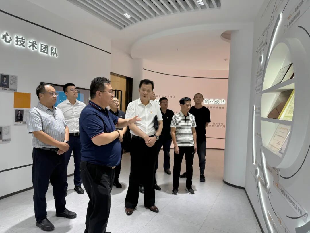 苏州市山东商会党支部召开主题党日组织生活会(图8)