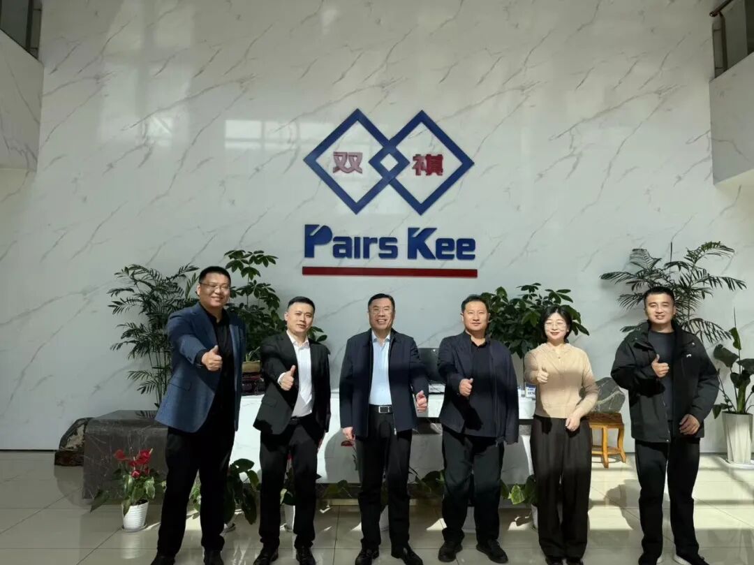 莱州经济开发区副书记李俊良一行走访调研苏州市山东商会多家会员企业(图1)