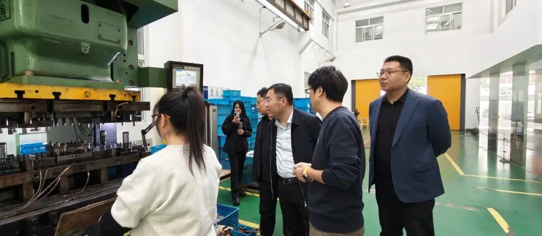 莱州经济开发区副书记李俊良一行走访调研苏州市山东商会多家会员企业(图4)